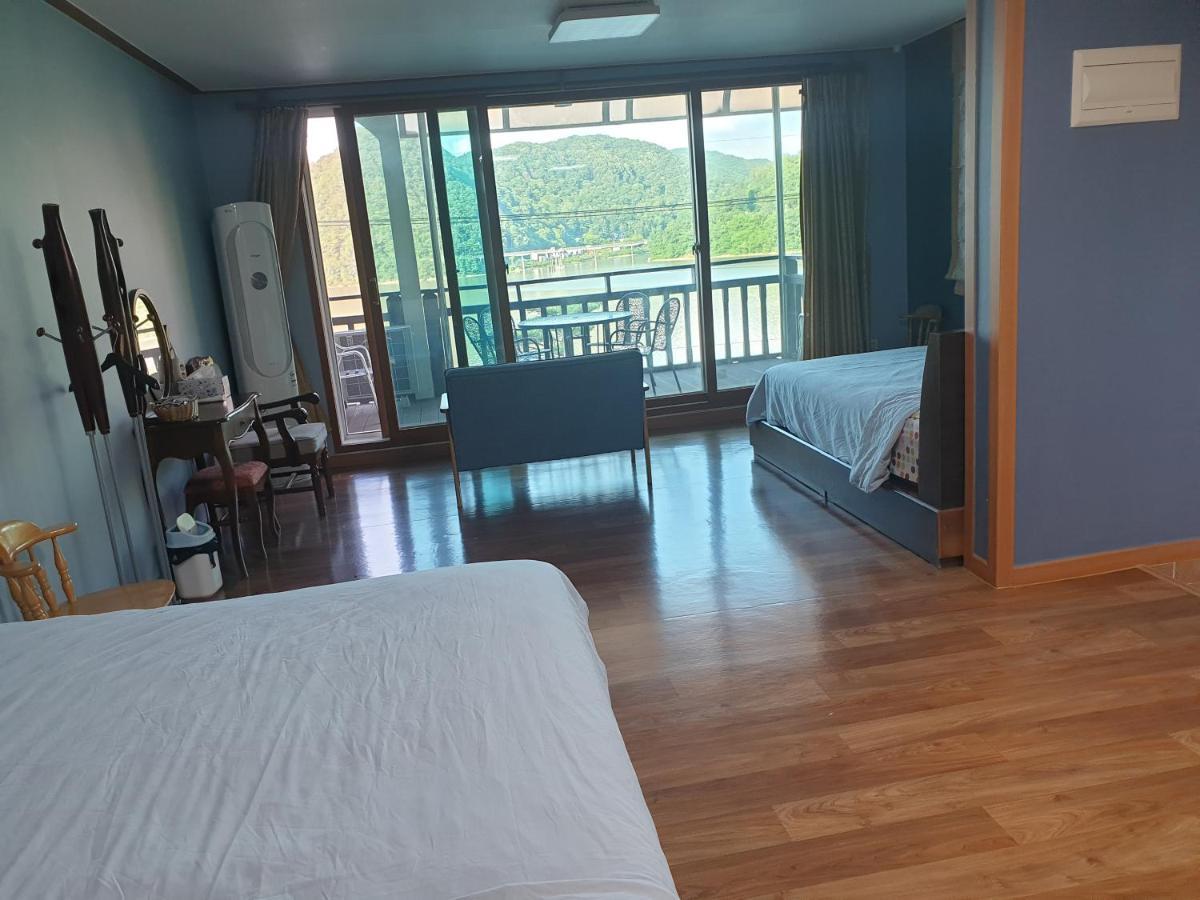 Lahoya Pension Chuncheon Exterior foto